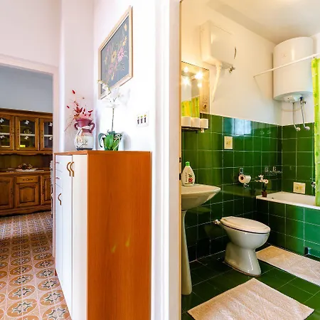Vintage-style Nur 450 Meter Zum Mit Meerblick - Hunde Willkommen Appartement Crikvenica