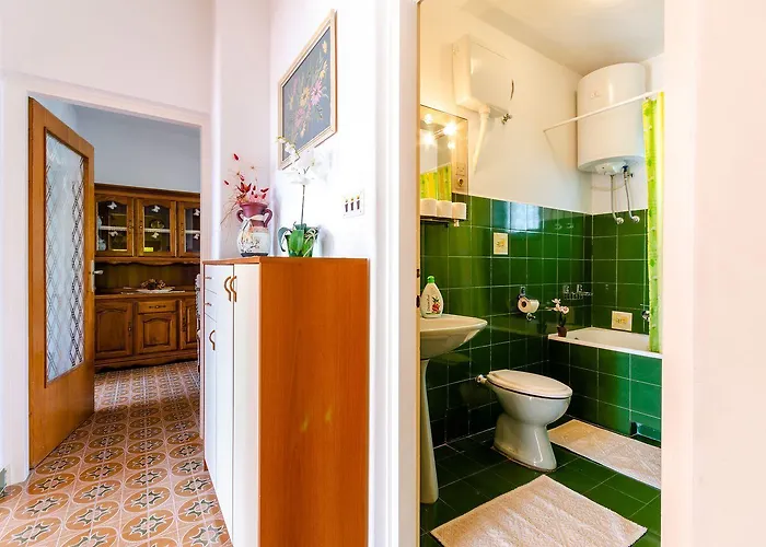 Vintage-style Nur 450 Meter Zum Mit Meerblick - Hunde Willkommen Appartement Crikvenica