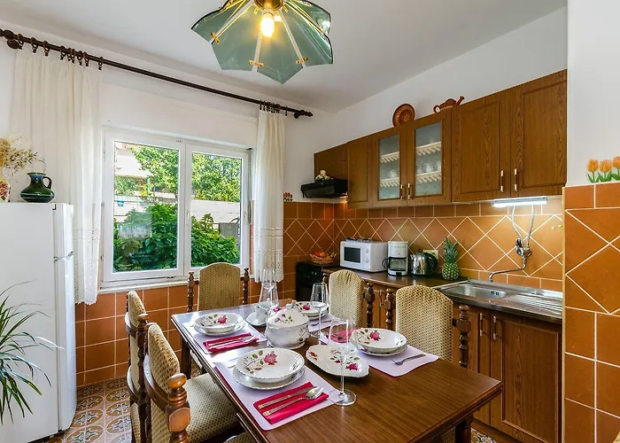 Vintage-style Nur 450 Meter Zum Mit Meerblick - Hunde Willkommen * Crikvenica